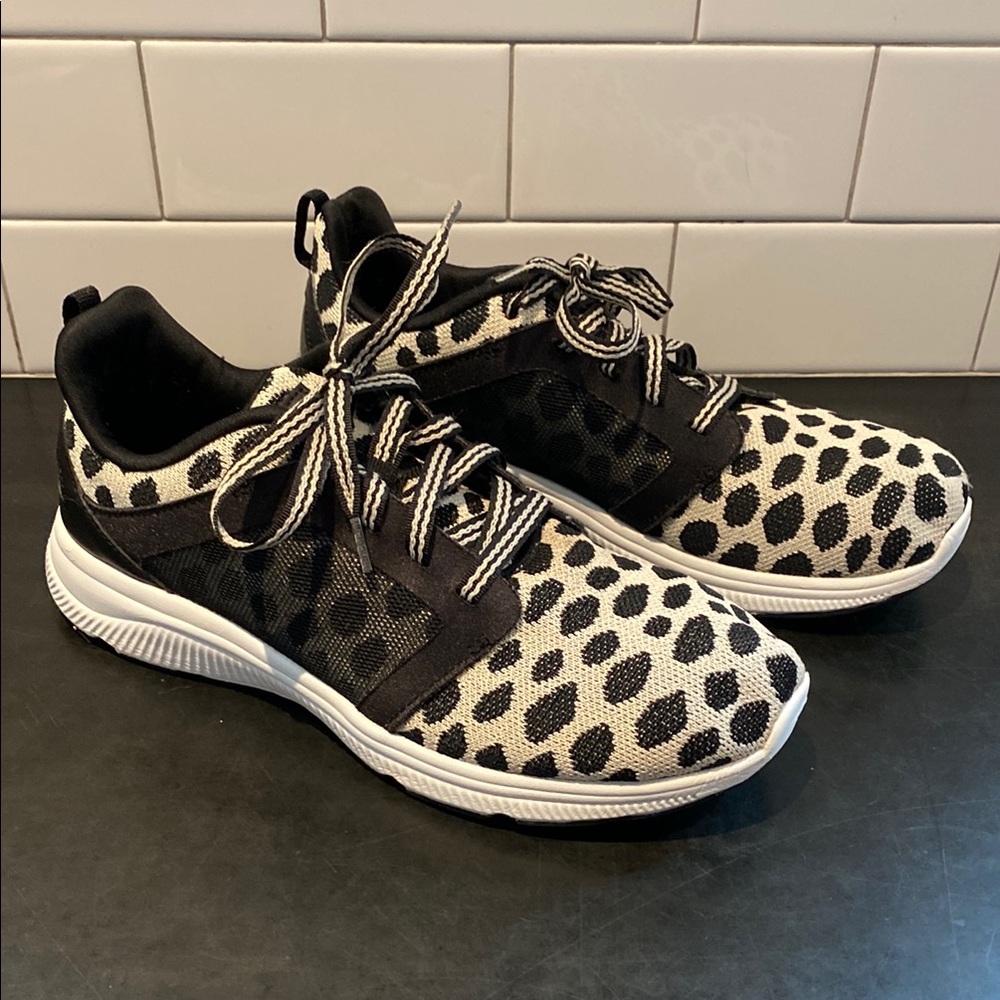 AVIA Women's Memory Foam Leopard Athletic Running Sneakers US 10 Black White